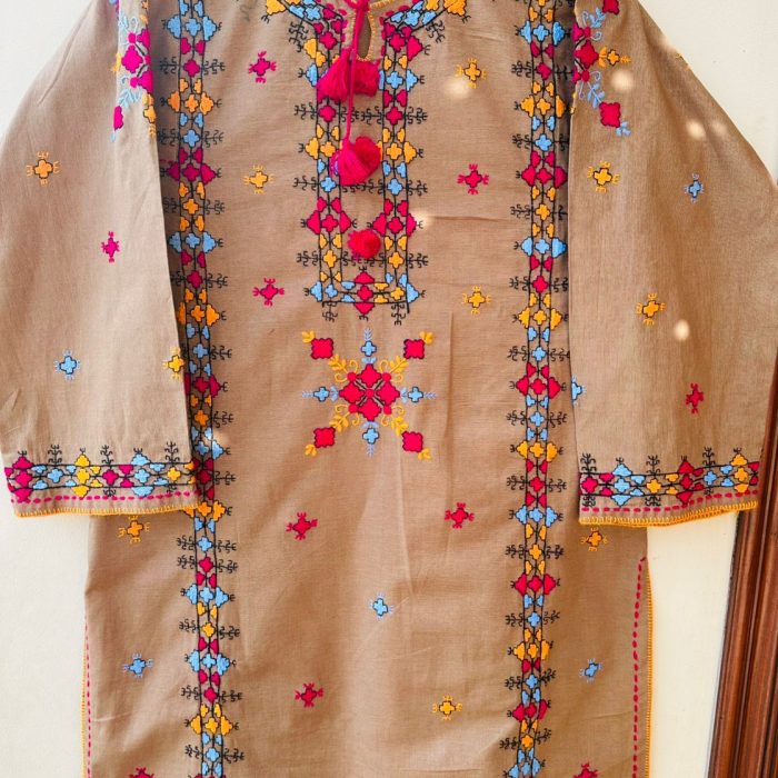 Sahraa-e-Gul handmade embroidery 3 piece