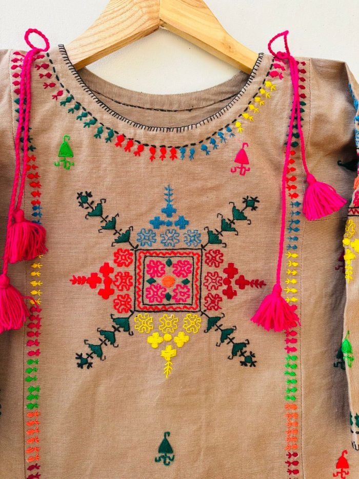 Baad-e-Gul handmade embroidery - Image 3
