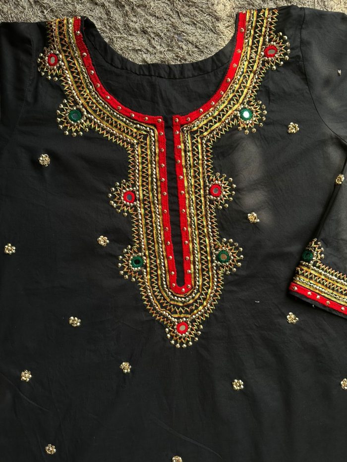 Suroor-e-Sitam – Luxury Black Lawn Suit with Red Hand Embroidery - Image 3