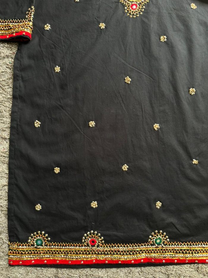 Suroor-e-Sitam – Luxury Black Lawn Suit with Red Hand Embroidery - Image 9