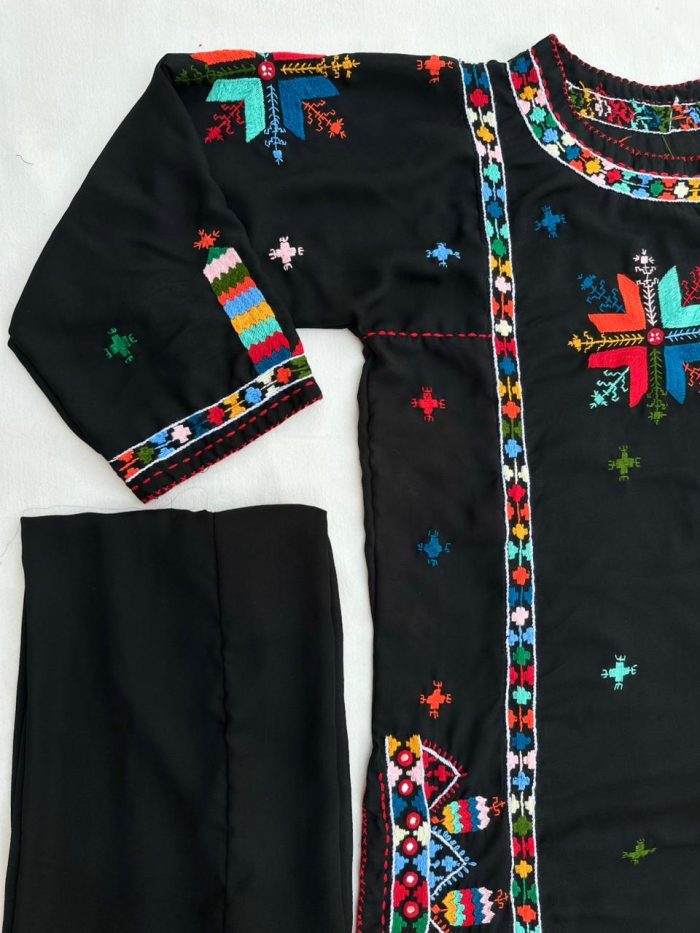 Shabnum-e-Noir – Black Handmade Kurta Set with 4-Sided Embroidered Dupatta (3-Piece) - Image 4