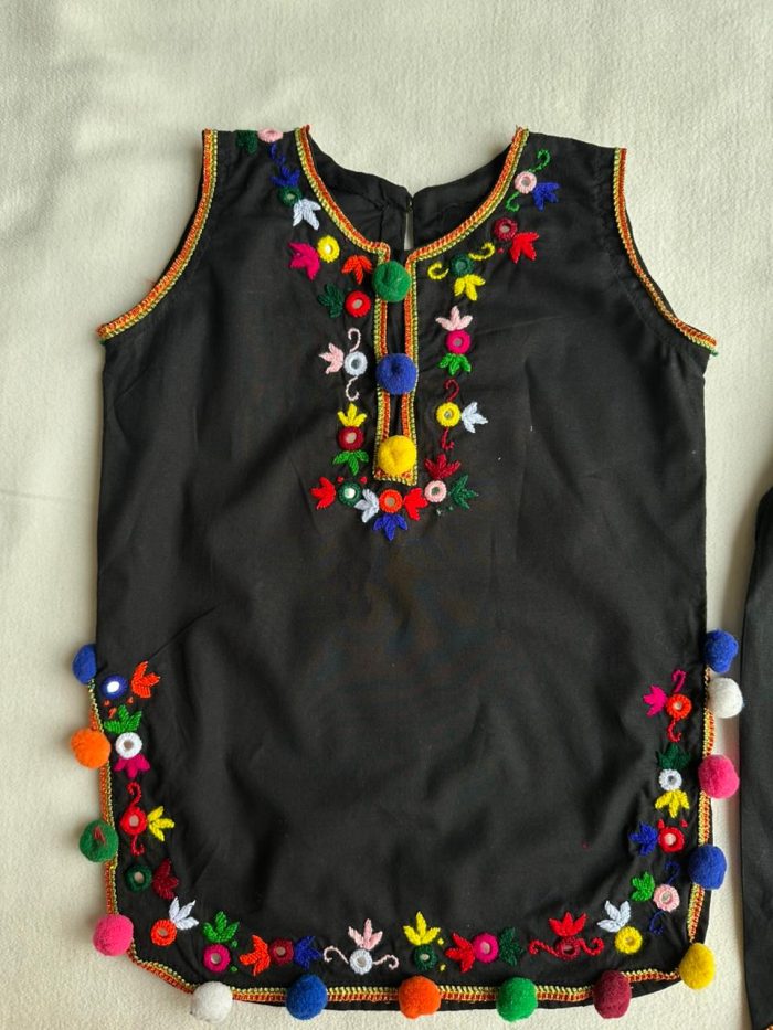"Twinkle Black Charm" - Image 2