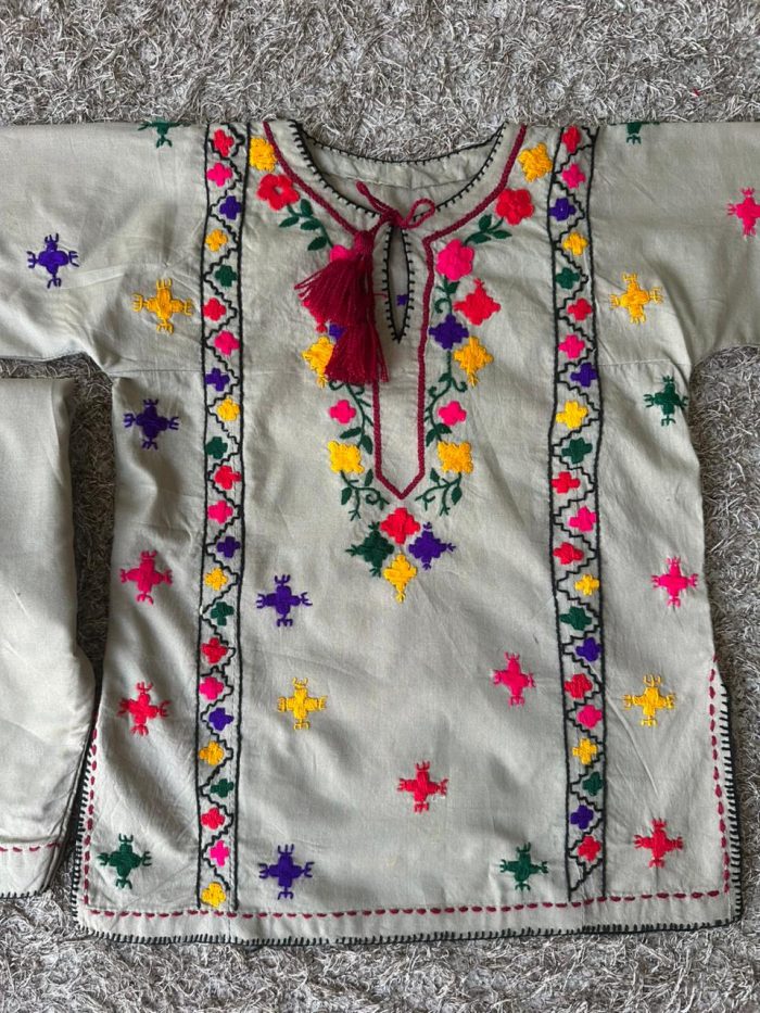 Chhoti Si Shaan – Light Grey Traditional Kurta
