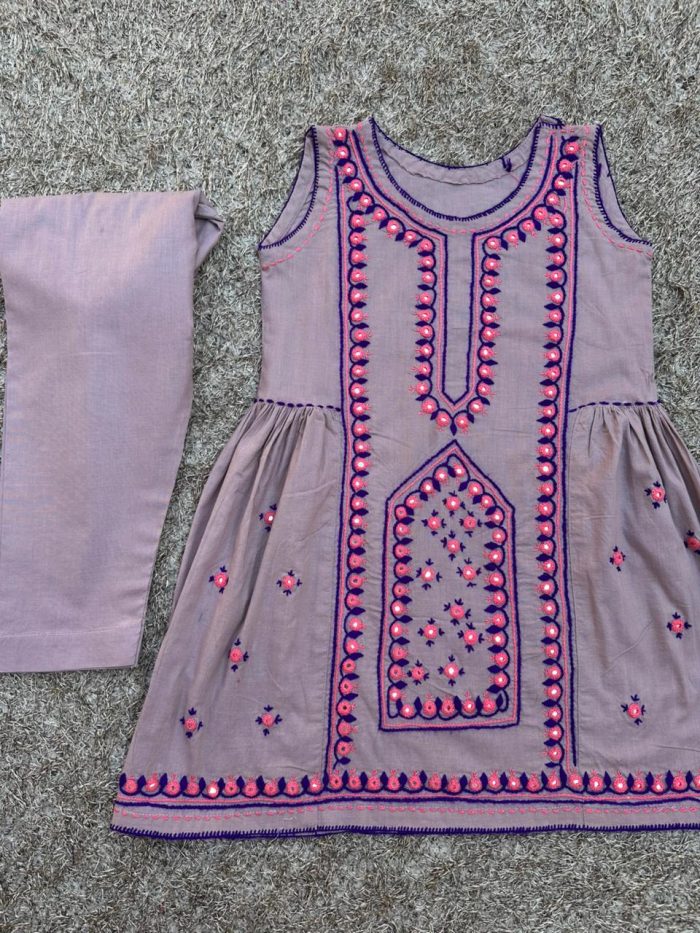 Gul-e-Mauve Mirror Touch Ensemble - Image 5