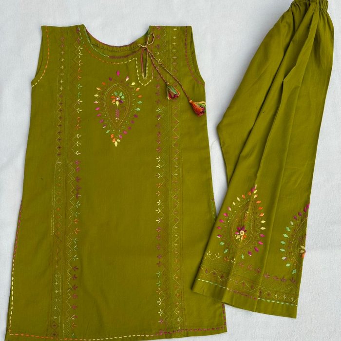 Hari Bahar – Kacha Tanka Embroidered Set