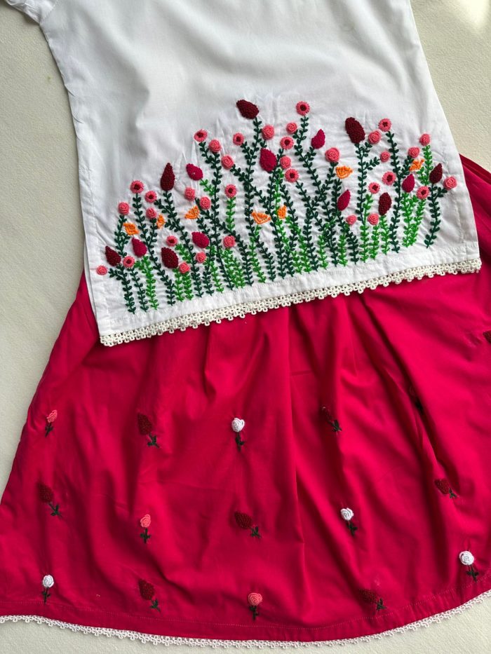 Gulaabi Noor – White & Pink Floral Lehenga Set - Image 3