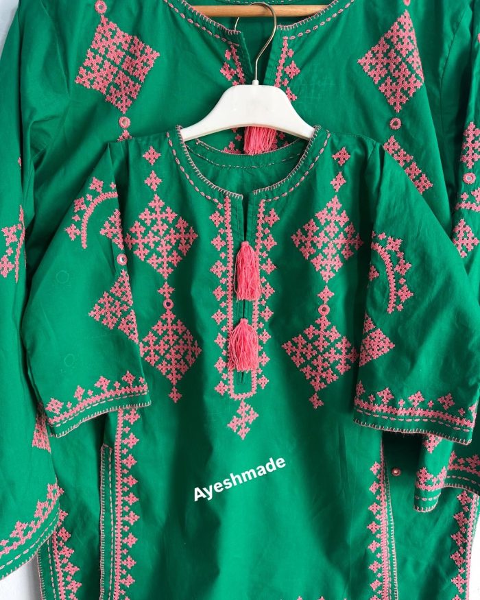 Classic Green Elegance – Dark Pink Gurmacho Hand Embroidery - Image 6