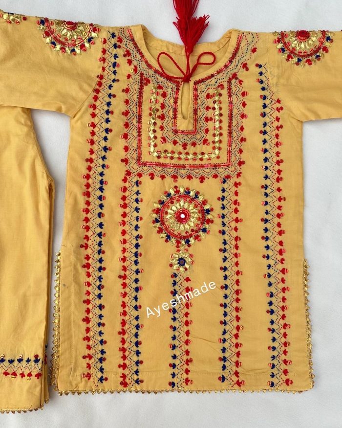 "Threaded Sunshine – Red & Blue Charm in Yellow Hue" - Image 6